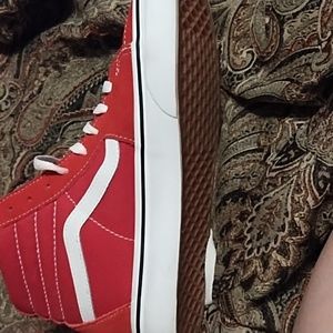 Vans red